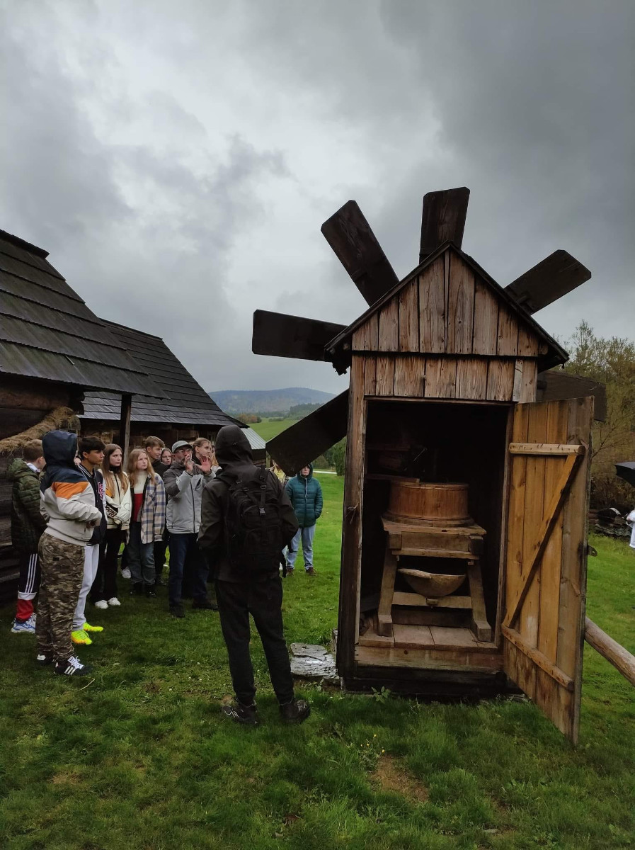 2022-10-Łemkowska Zagroda Edukacyjna w Gładyszowie